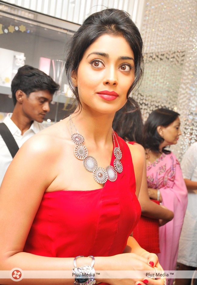 Shriya Saran at Wings of Fantasy Launch - Pictures | Picture 109862